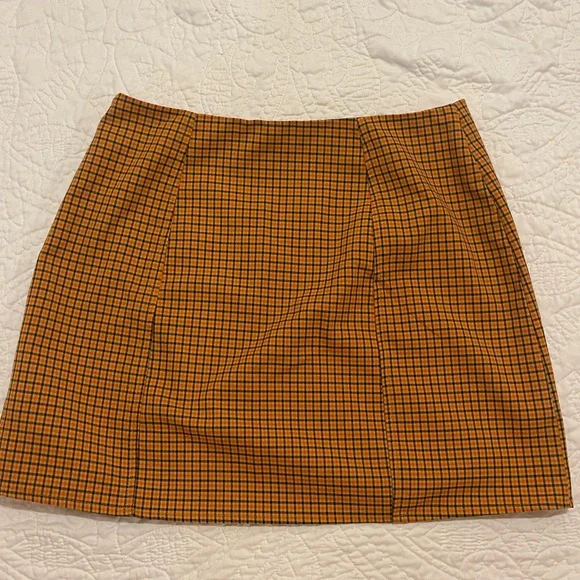 Women’s M Urban Outfitters Plad Skirt! - Picture 1 of 4